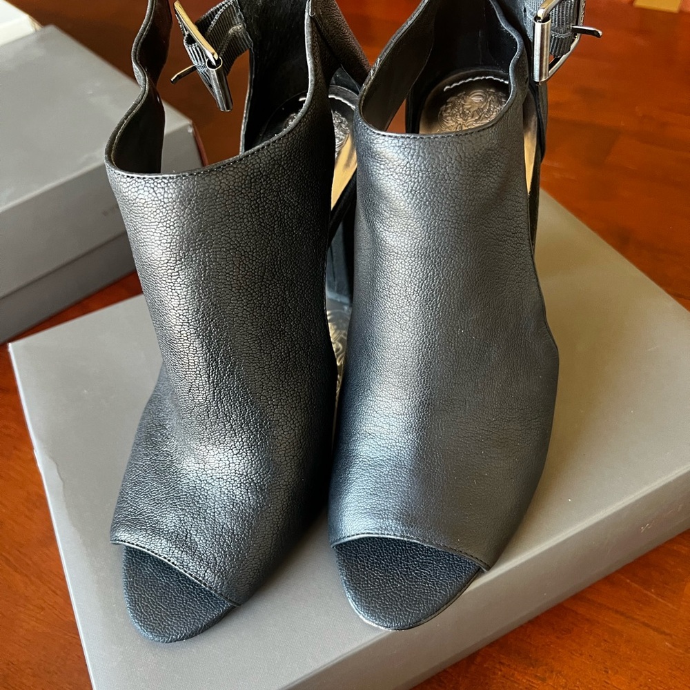 Elegant Black Leather Women's Shoes